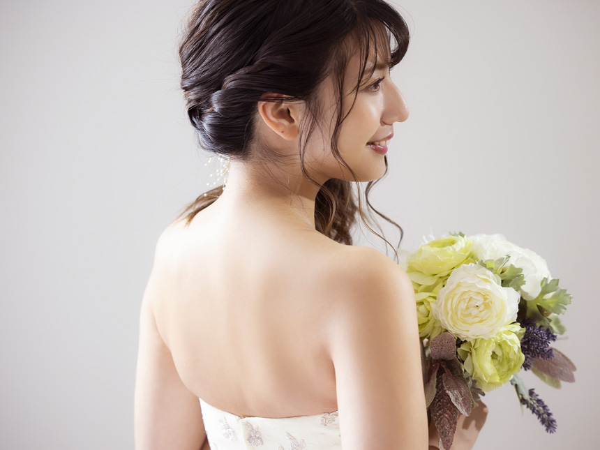 「結婚式前にタトゥーや背中のニキビ跡を隠したい！」どこの店で？どうやって隠せるの？
